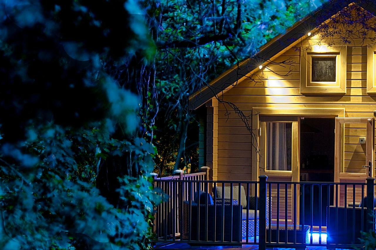 Alum Chine Log Cabin Villa Bournemouth Exterior photo